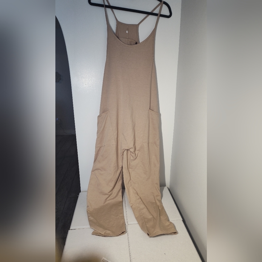 Tan Women's Jumpsuit Size M #652